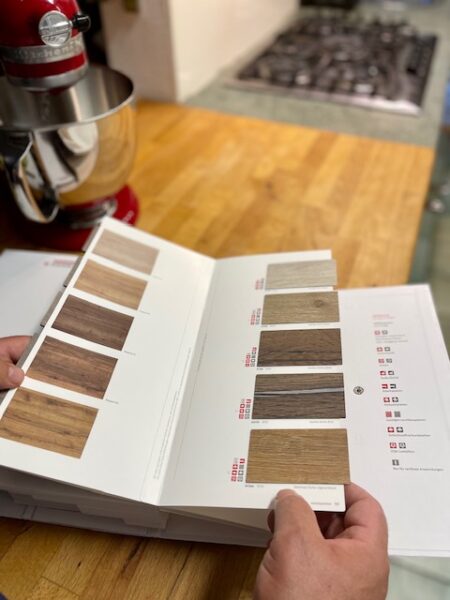 Küchenarbeitsplatte Dekor auswählen Auswahl verschiedener Oberflächen